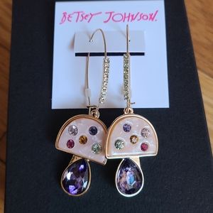 Betsey Johnson Mushroom 🍄 Drop Earrings.